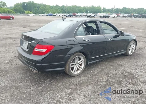 2014 Mercedes-Benz C 300 Luxury 4Matic/Sport 4Matic from USA, damaged, VIN WDDGF8AB6EG205676